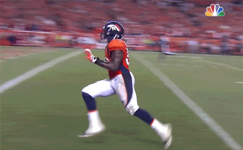 danny-trevathan-drops-the-ball-2
